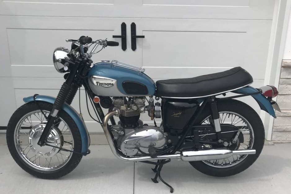 1968 Triumph Trophy sold for $8,500