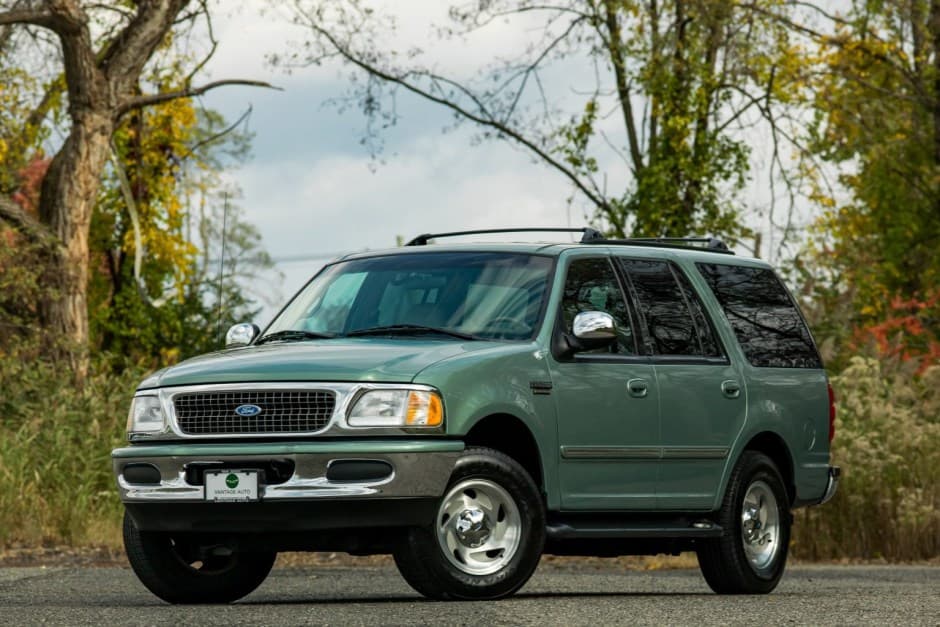 1997 Ford Expedition sold for $16,250