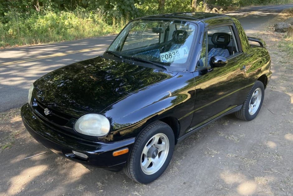 1996 Suzuki  sold for $6,300