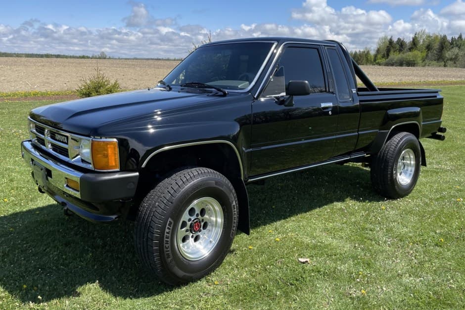 1987 Toyota Pickup (N50/N60/N70 1984-1988) sold for $12,900