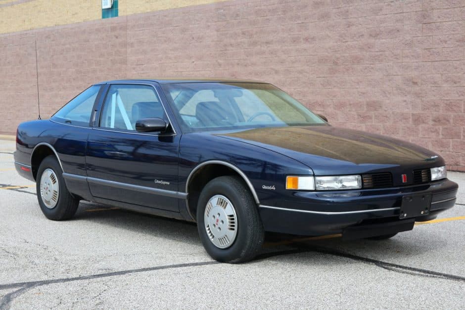 1990 Oldsmobile Cutlass sold for $6,650