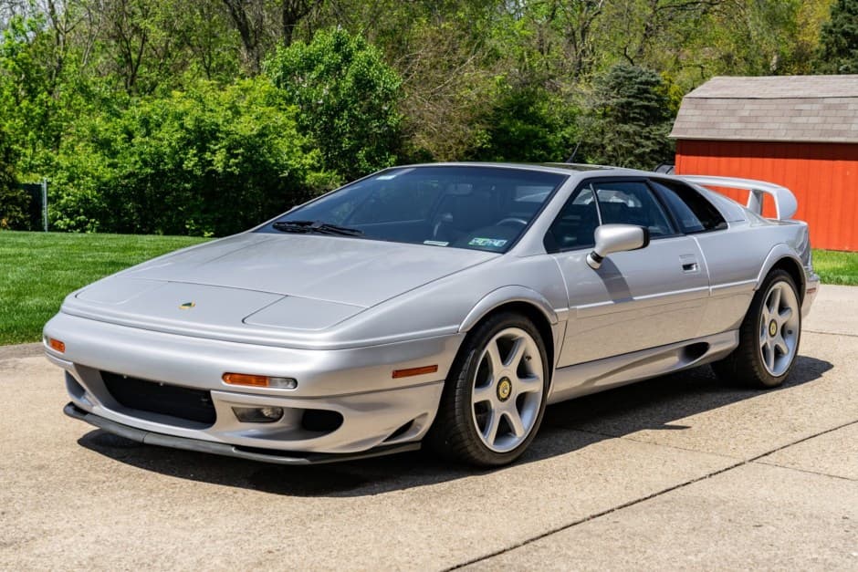 2001 Lotus Esprit sold for $75,500