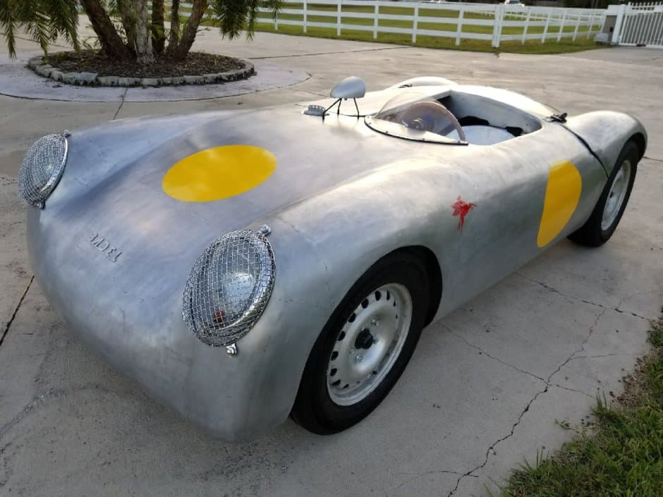 0 Porsche 550 Spyder Replica sold for $31,000