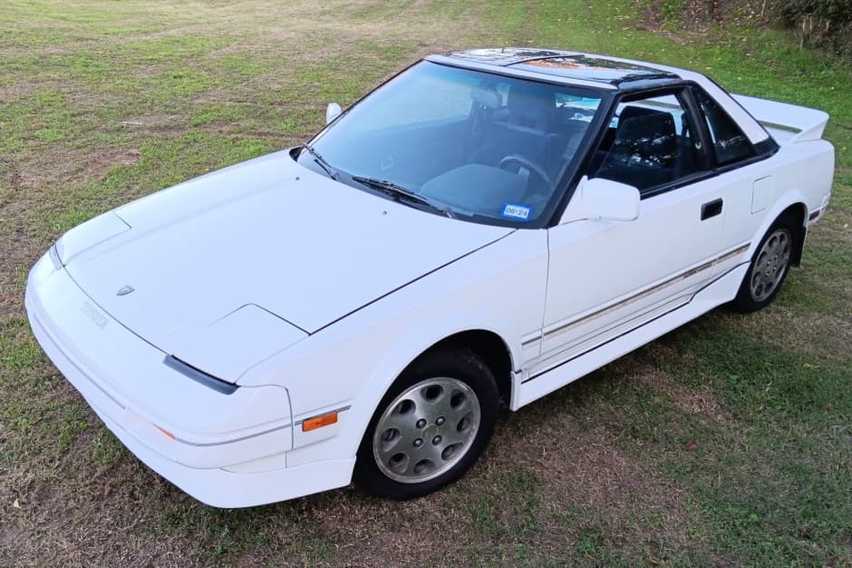 1988 Toyota AW11 MR2 sold for $7,500