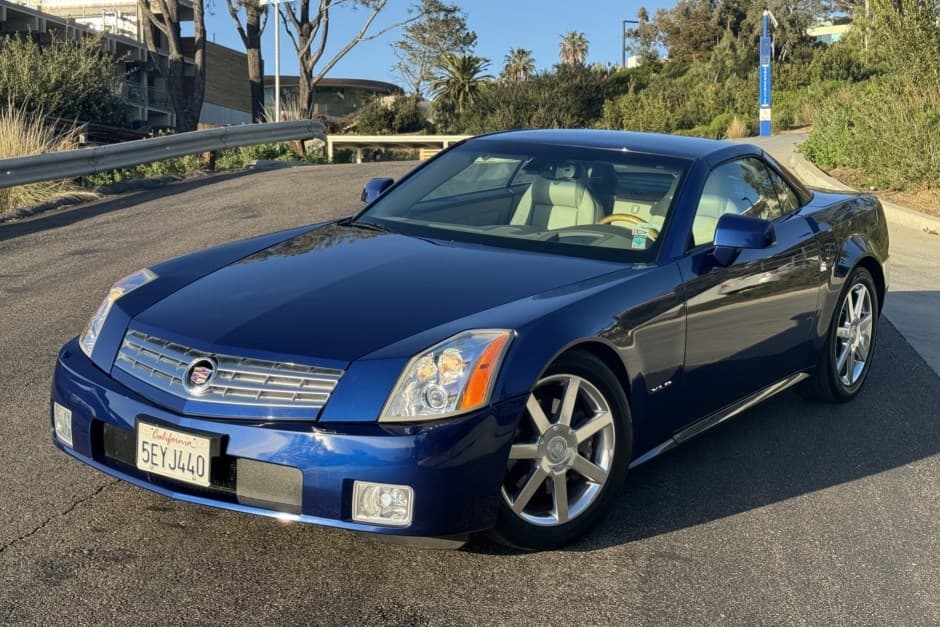 2004 Cadillac XLR sold for $27,000