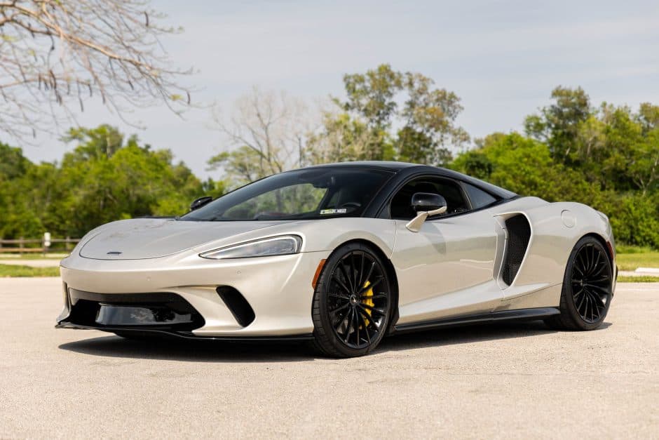 2020 McLaren GT sold for $152,000