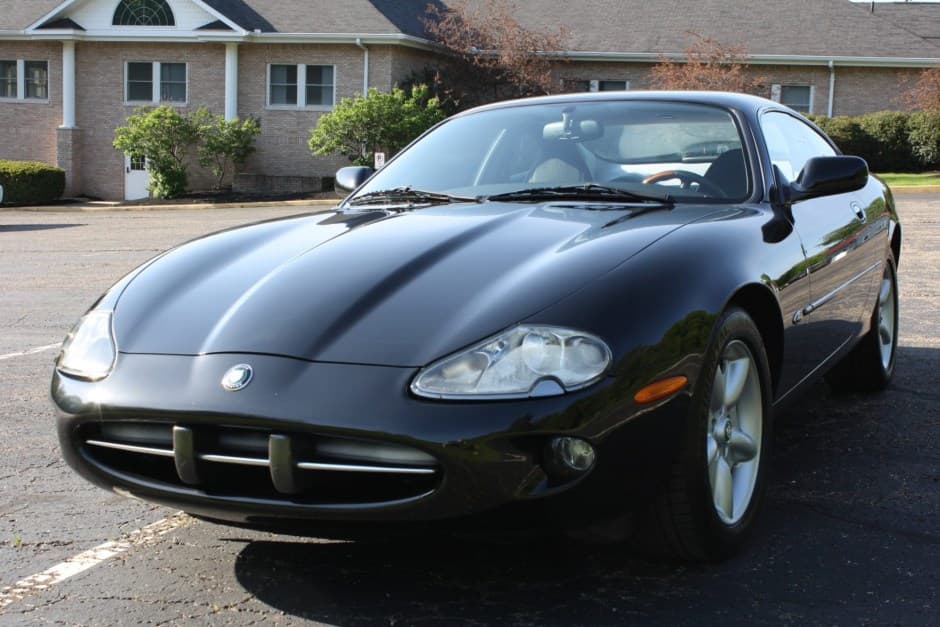 1997 Jaguar XK8 sold for $8,200