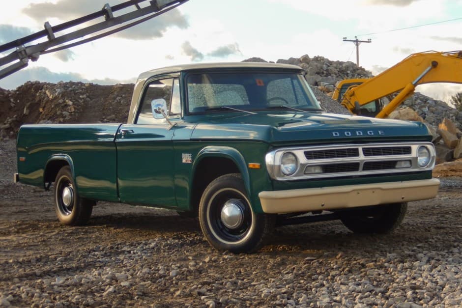 1970 Dodge D-Series (1965-1971) sold for $7,100
