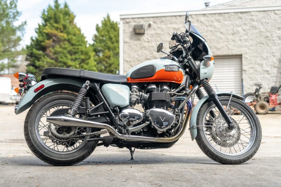 2009 Triumph New Bonneville (2000+) sold for $5,900