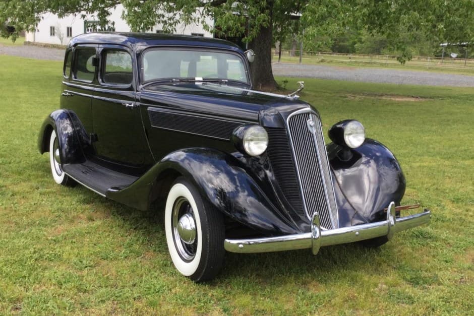 1935 Studebaker Commander sold for $19,250