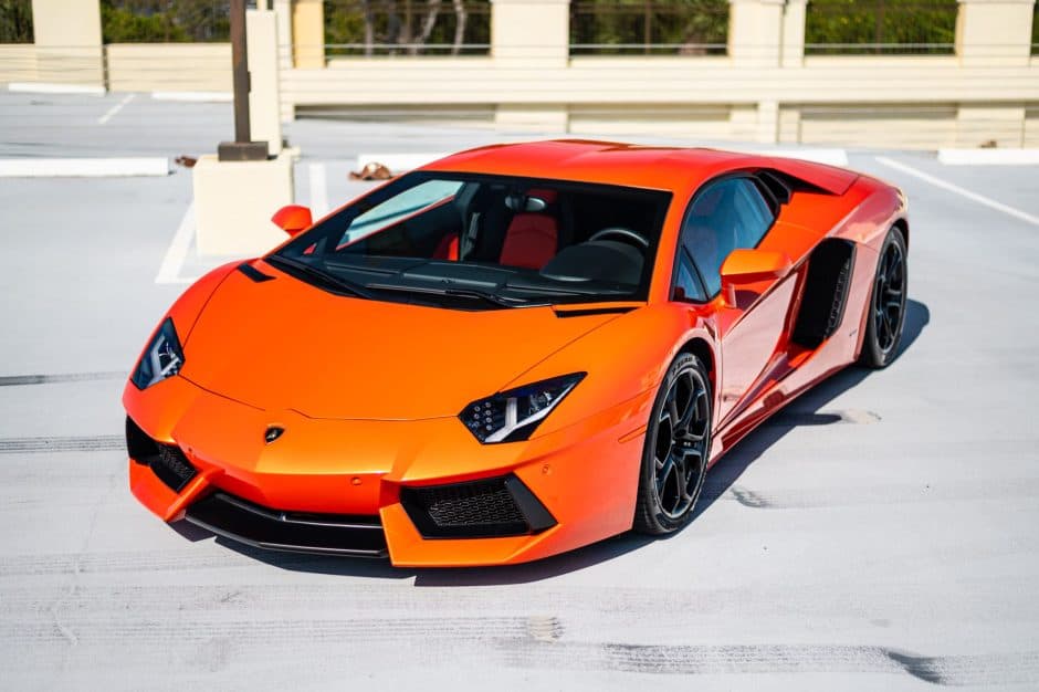 2012 Lamborghini Aventador sold for $288,888
