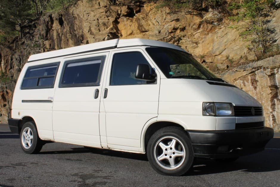 1995 Volkswagen EuroVan sold for $15,700