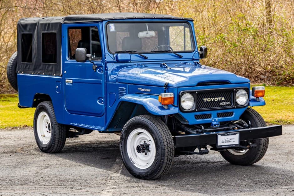 1982 Toyota Land Cruiser FJ45 sold for $21,000