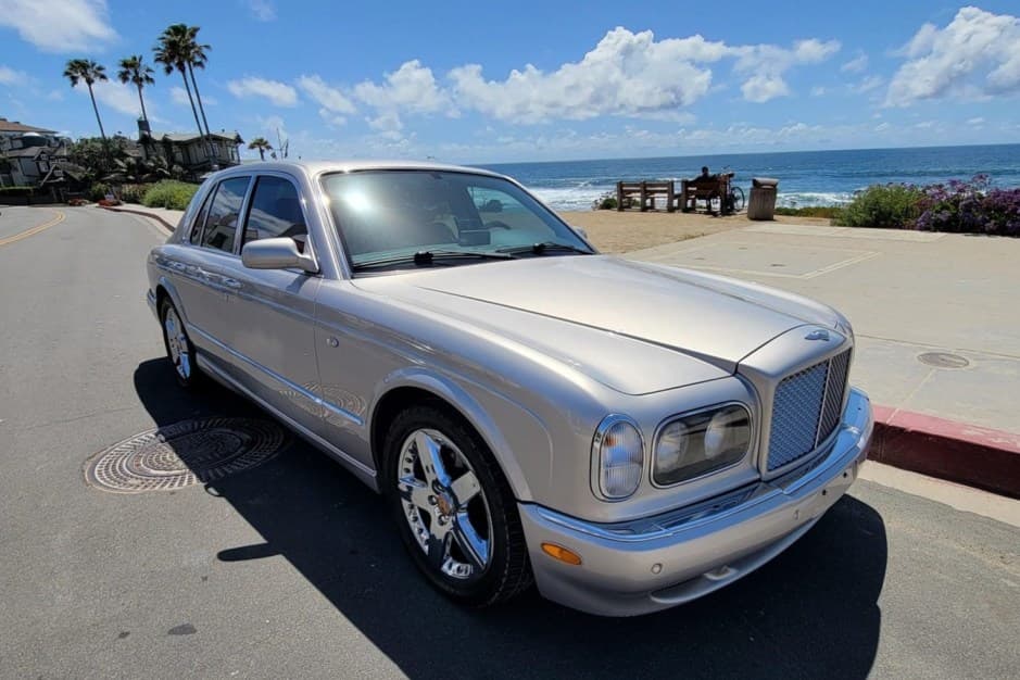 2003 Bentley Arnage sold for $26,750