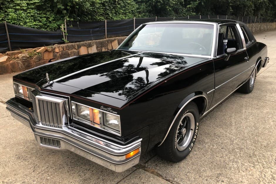 1978 Pontiac Grand Prix sold for $11,500