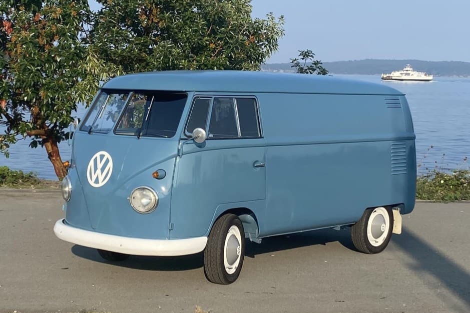 1957 Volkswagen Split-Window Bus sold for $21,271