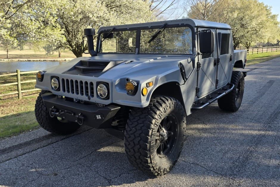 1992 Hummer HMMWV/Humvee sold for $46,500