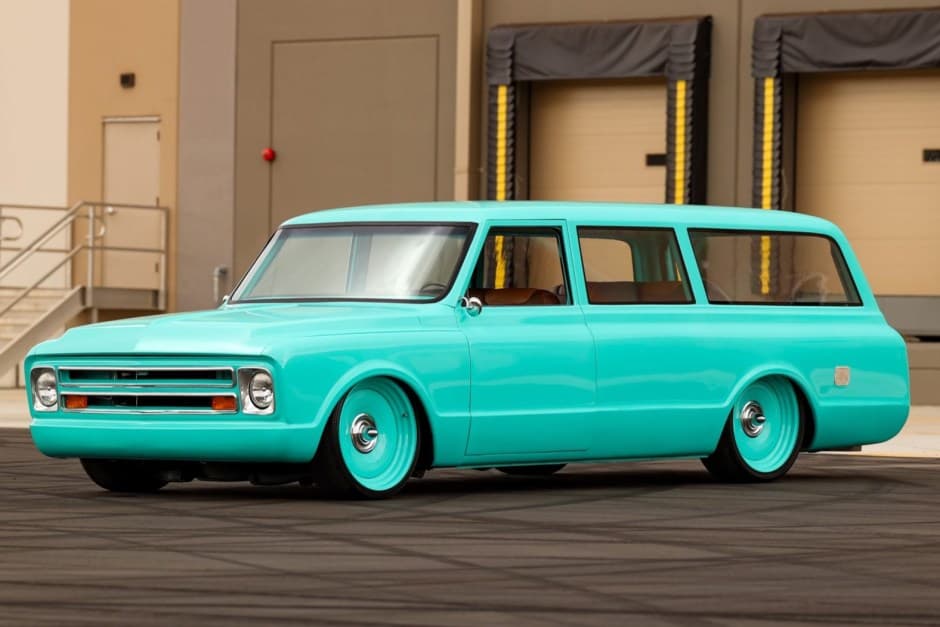 1968 Chevrolet Suburban (1967-1972) sold for $42,000