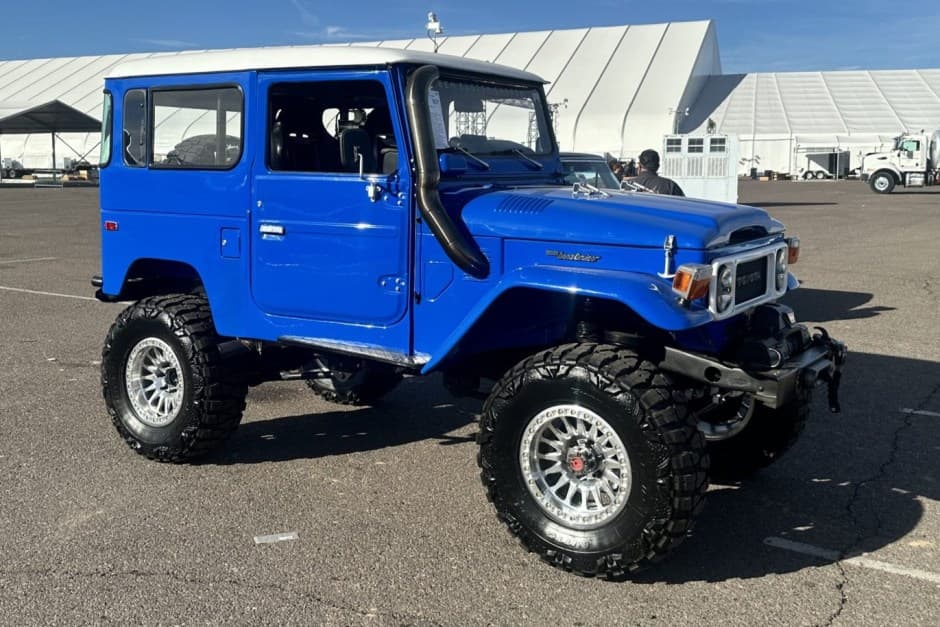 1980 Toyota Land Cruiser FJ40 sold for $29,000