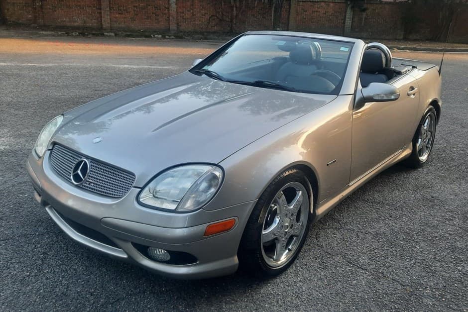 2003 Mercedes-Benz SLK-Class sold for $7,900