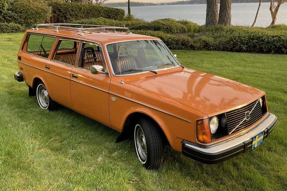 1976 Volvo 240 sold for $14,750