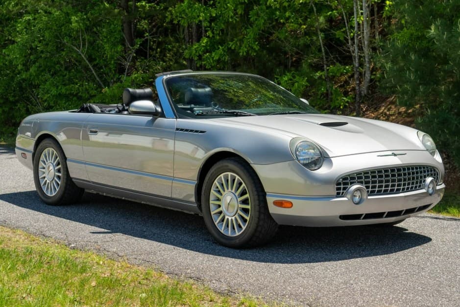 2004 Ford Thunderbird (2002-2005) sold for $20,500