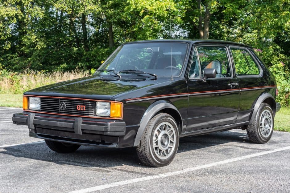 1984 Volkswagen GTI Mk1 sold for $13,300