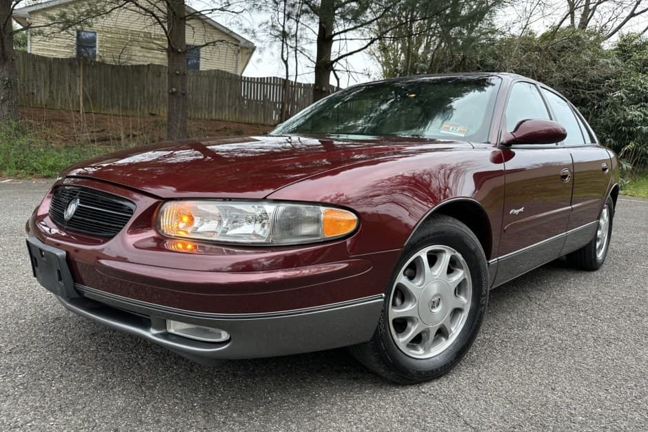 1999 Buick Regal sold for $10,750