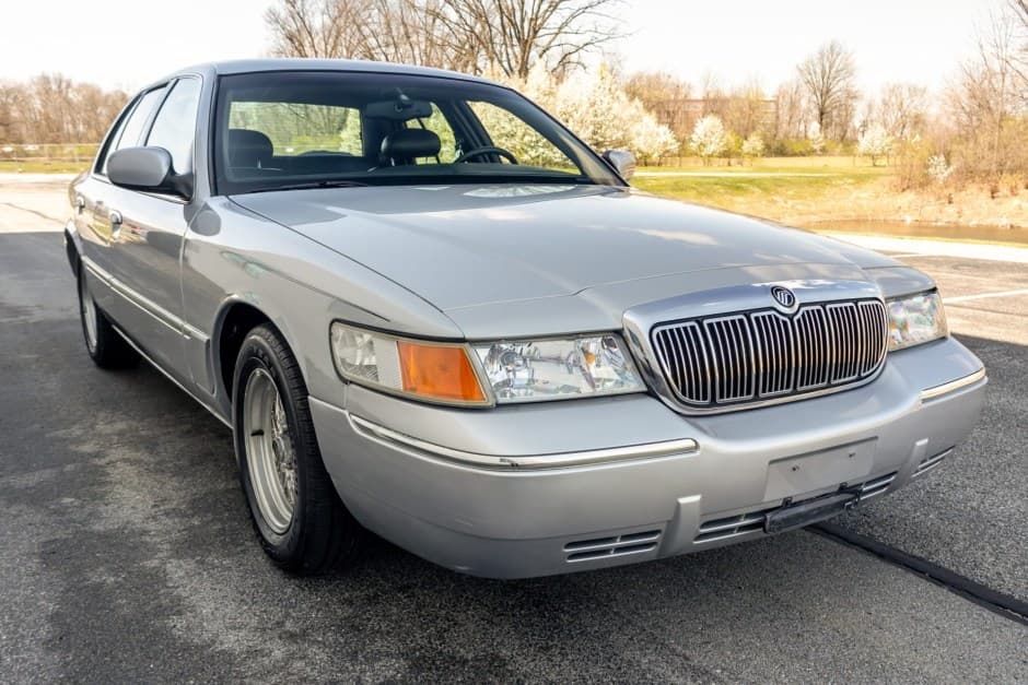 2000 Mercury Marquis & Grand Marquis sold for $17,000