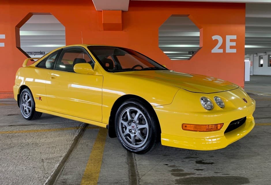 2000 Acura Integra Type R sold for $27,750