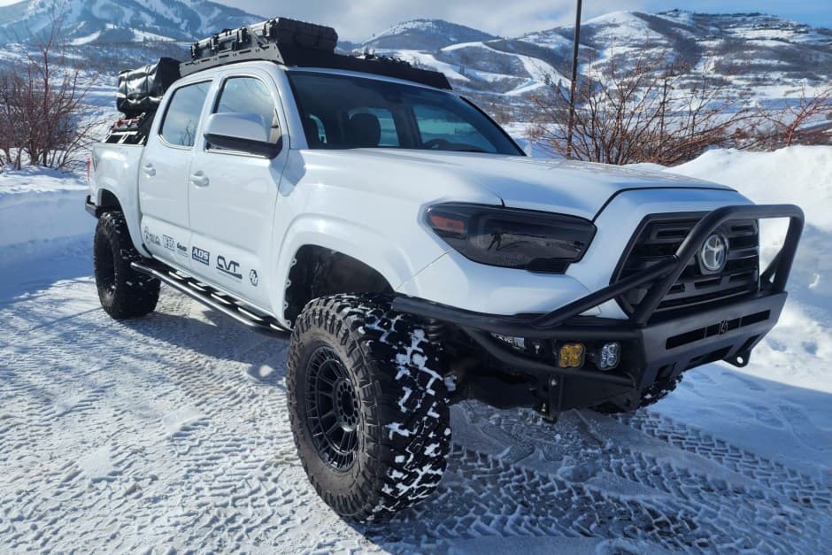 2018 Toyota Tacoma (N300 2016-2023) sold for $31,500