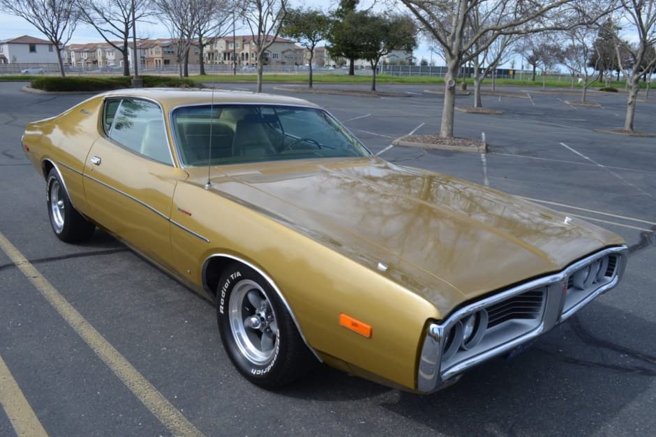 1972 Dodge Charger sold for $18,250
