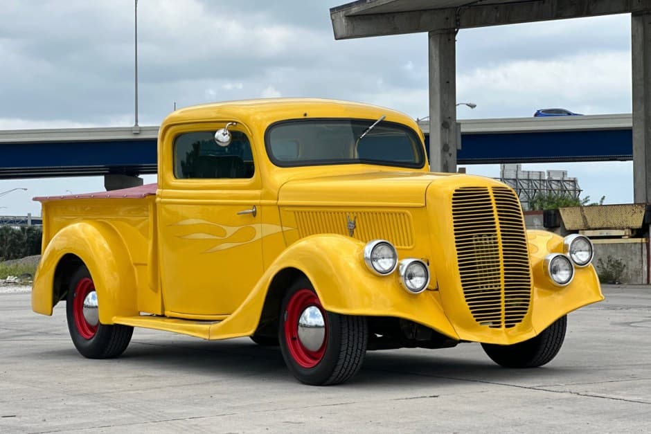 1937 Ford Pickup 1937-1939 sold for $21,000