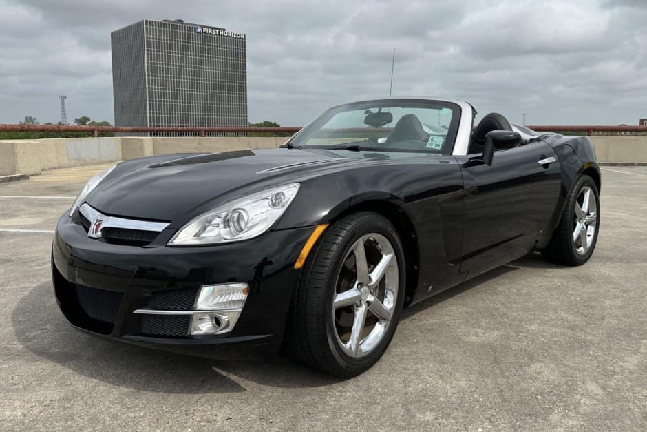 2007 Saturn Sky sold for $10,000