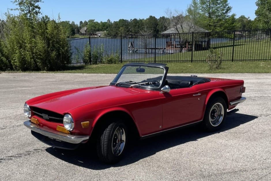 1972 Triumph TR6 sold for $9,300