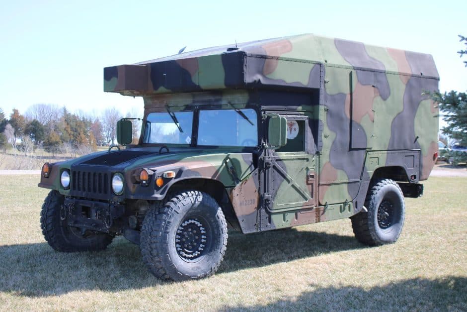 2001 Hummer HMMWV/Humvee sold for $14,000