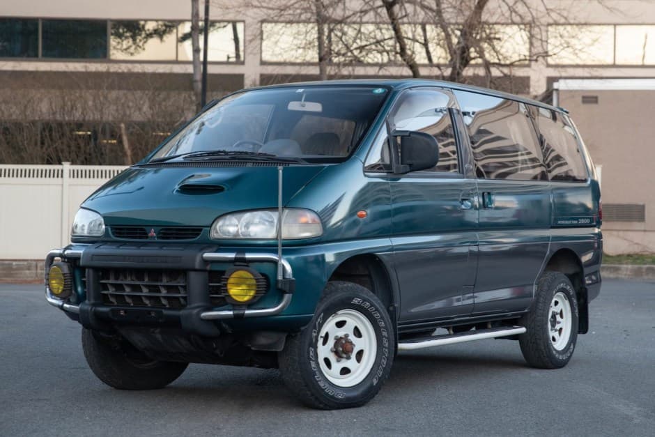 1995 Mitsubishi Delica sold for $9,900
