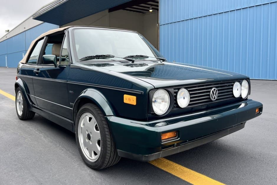 1993 Volkswagen Golf/Rabbit Cabriolet sold for $17,750