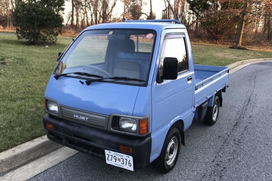 1993 Daihatsu Hijet sold for $5,533