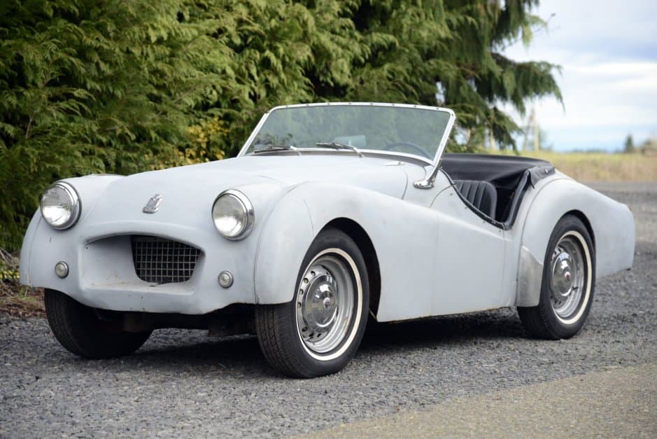 1954 Triumph TR2 sold for $9,900