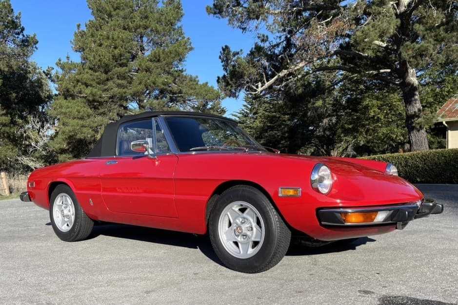1974 Alfa Romeo 105/115 Spider Series 2 sold for $23,555