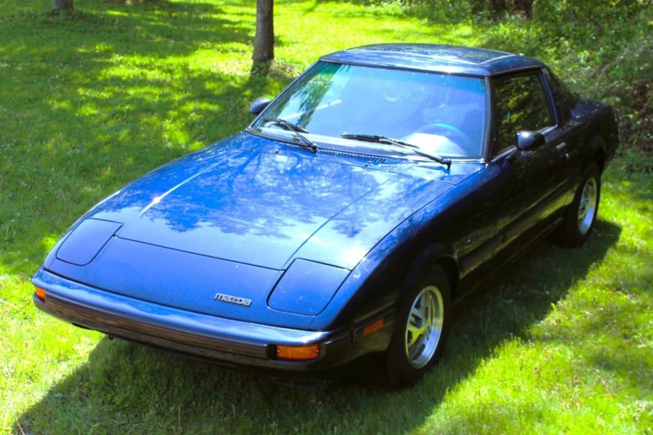 1985 Mazda RX-7 FB sold for $7,000