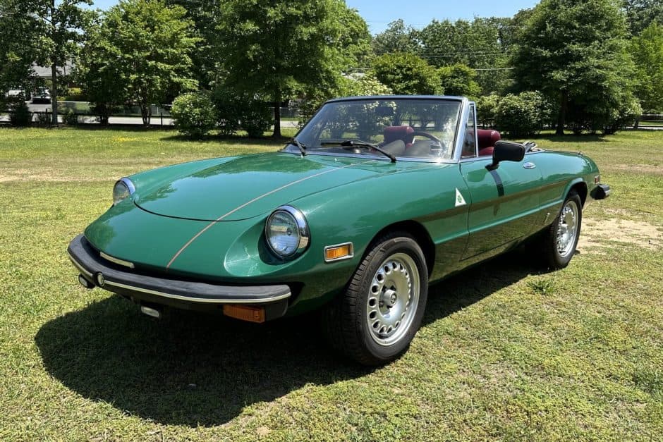 1979 Alfa Romeo 105/115 Spider Series 2 sold for $6,100