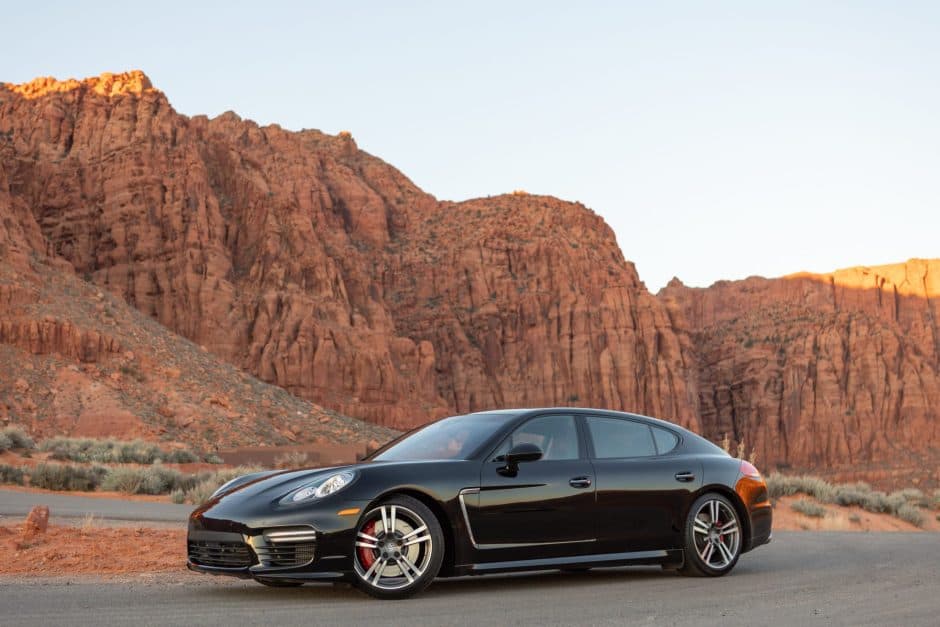 2014 Porsche Panamera sold for $41,250