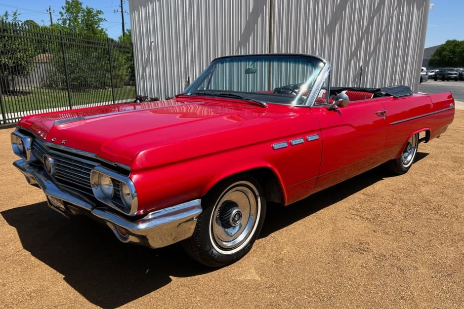 1963 Buick LeSabre sold for $12,500