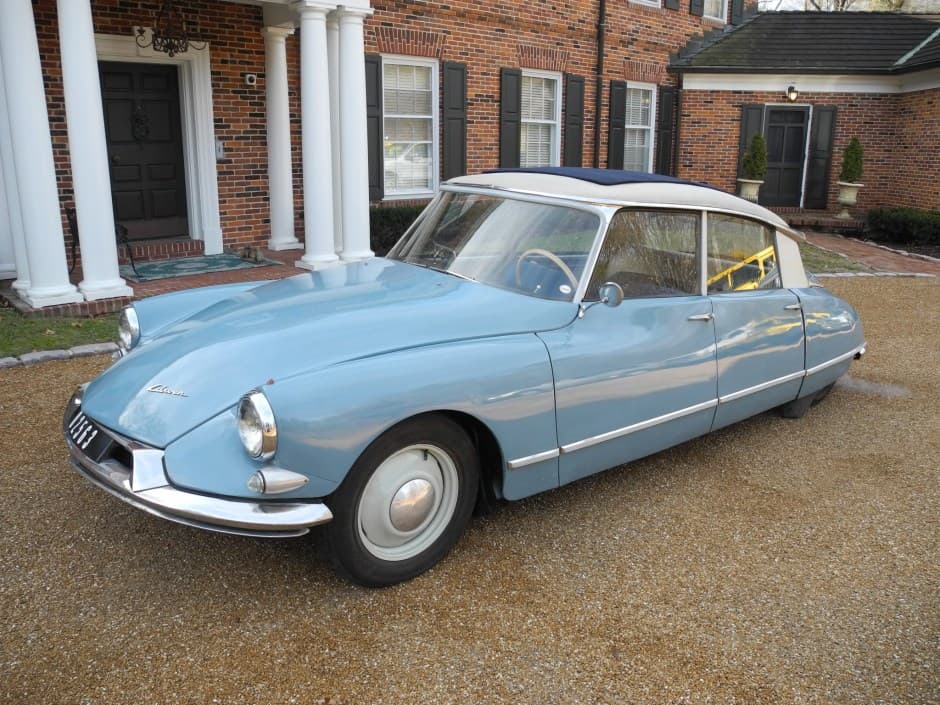 1961 Citroen DS sold for $20,500