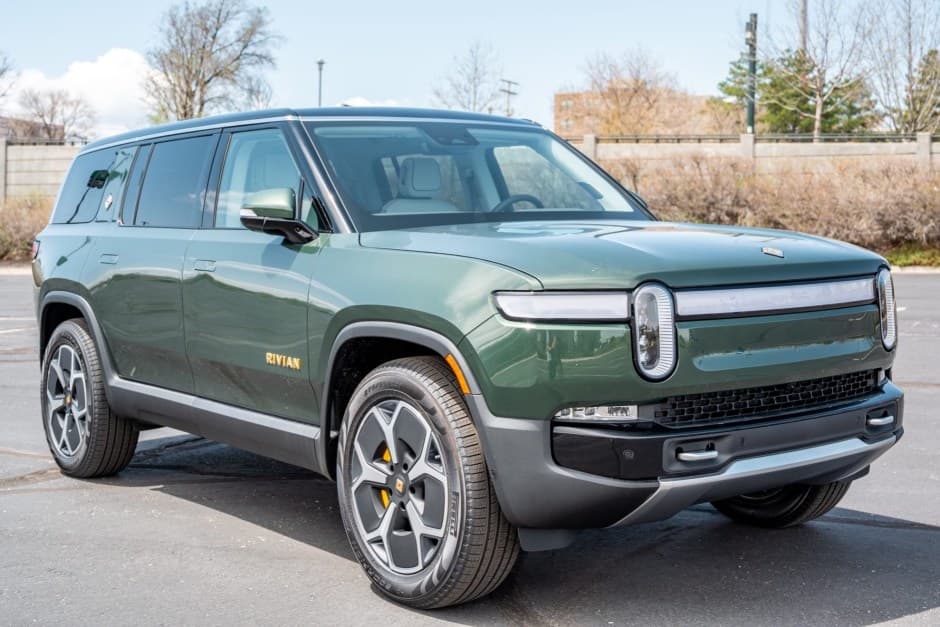 2023 Rivian R1S sold for $89,500