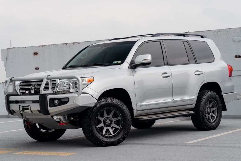 2014 Toyota Land Cruiser 200-Series sold for $53,000