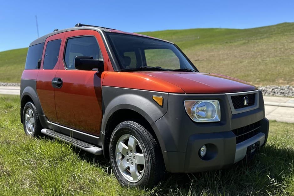 2003 Honda Element sold for $8,200