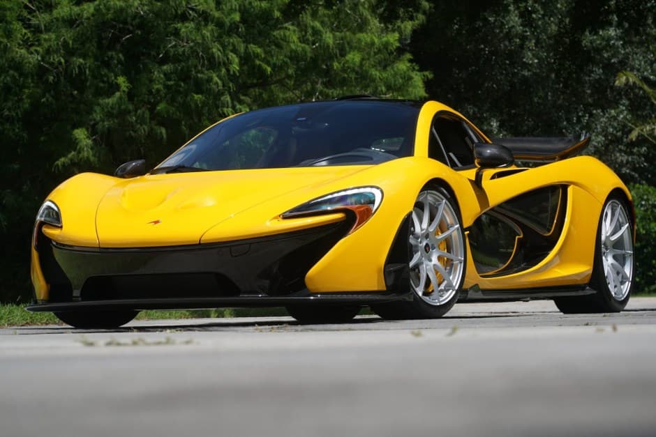 2015 McLaren Ultimate Series sold for $1,577,007
